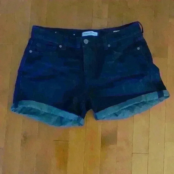 Banana Republic roll up hem denim shorts - Picture 1 of 3
